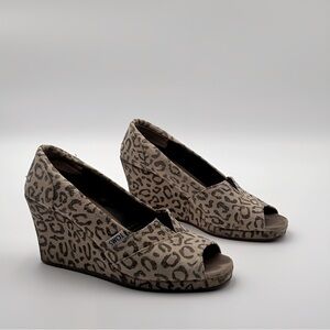 Toms Wedge Snow Leopard Print Ankle Canvas Heel Bootie Shoes Women’s Sz 7 Animal